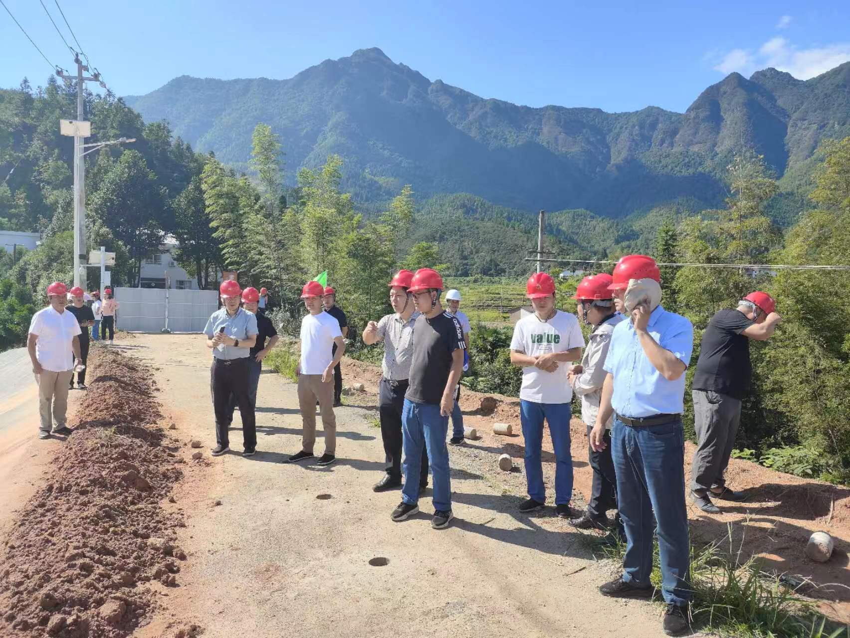 增强质量意识,推进高质量发展—— 水利部2022~2023年度水利建设质量工作考核组来公司项目现场考核(图4) 2d8766d0a425892a2e7271175e78225.jpg